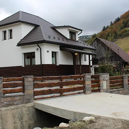 Holiday home Rekreacny Dom Za Potokom Stredna Revuca