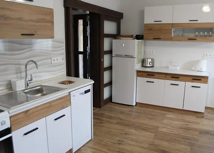 Rekreacny Dom Za Potokom